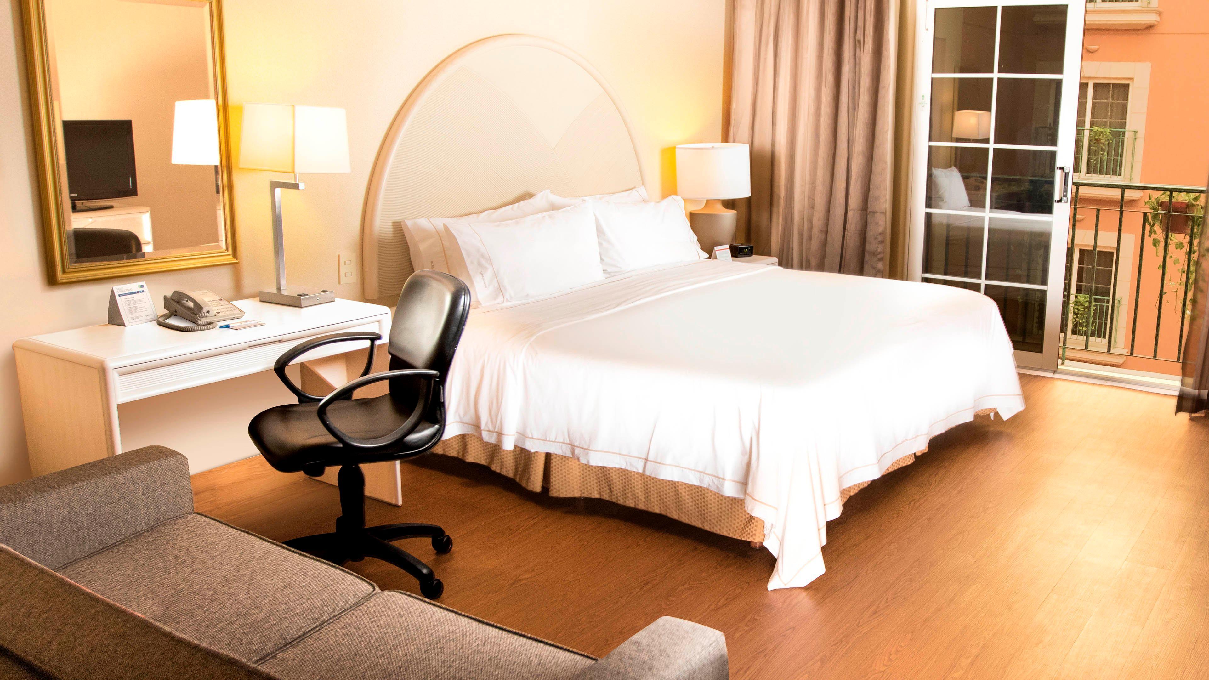 Holiday Inn Express Monterrey Galerias-San Jeronimo By Ihg Екстер'єр фото