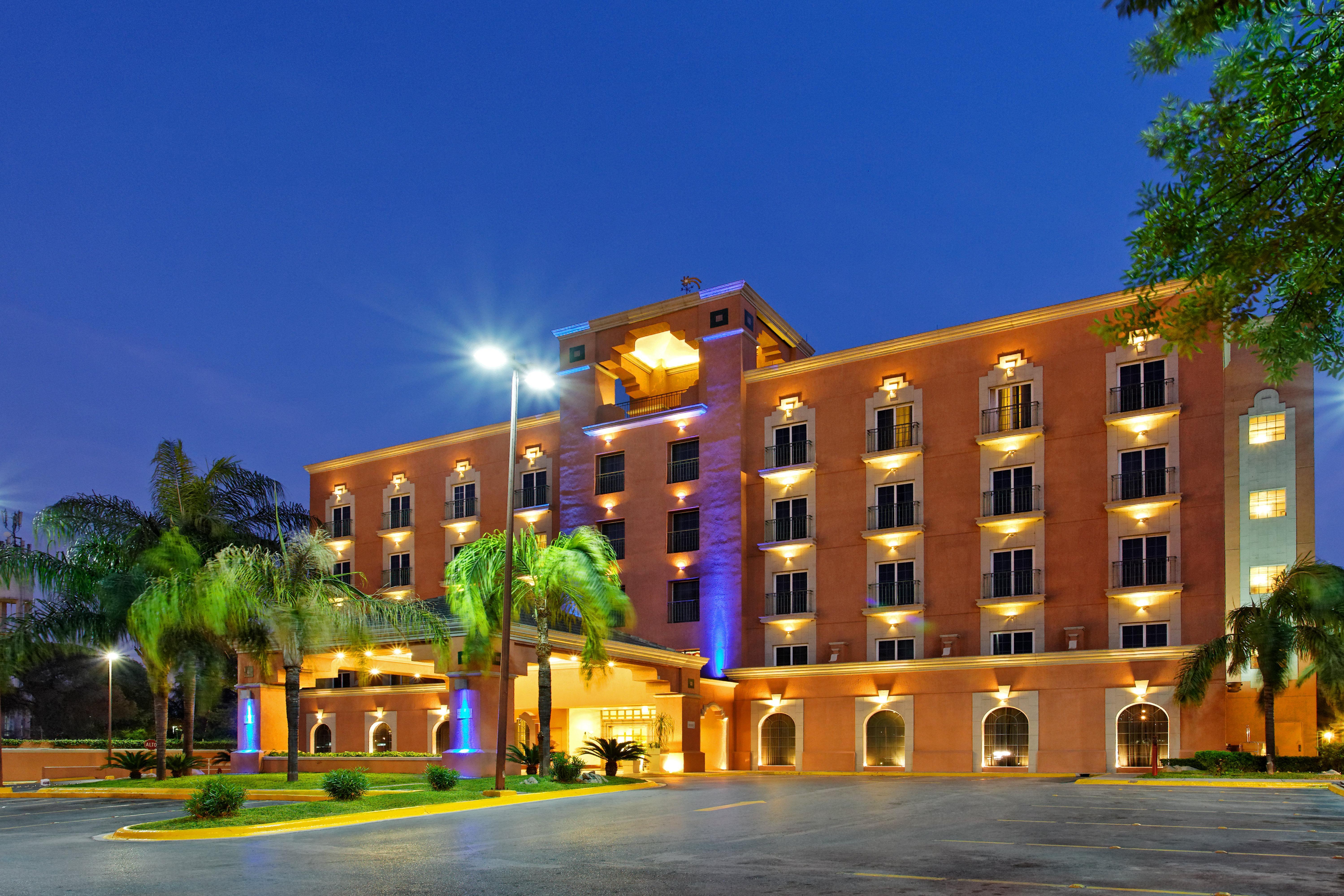 Holiday Inn Express Monterrey Galerias-San Jeronimo By Ihg Екстер'єр фото