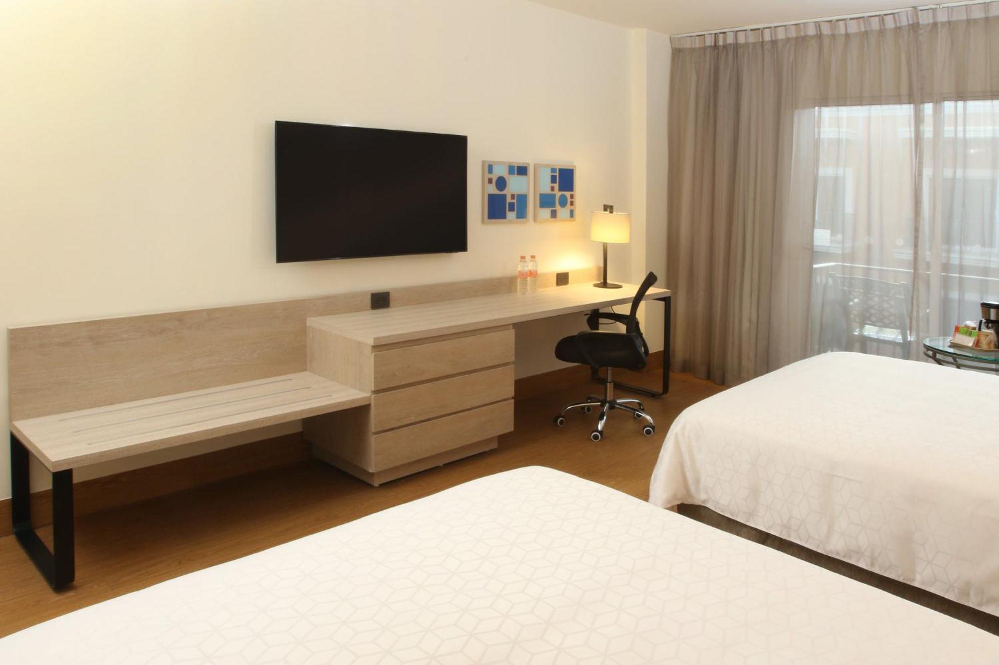 Holiday Inn Express Monterrey Galerias-San Jeronimo By Ihg Екстер'єр фото